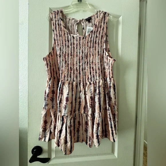 NWT Torrid Sleeveless Pink and Blue Tunic Top - Picture 2 of 7